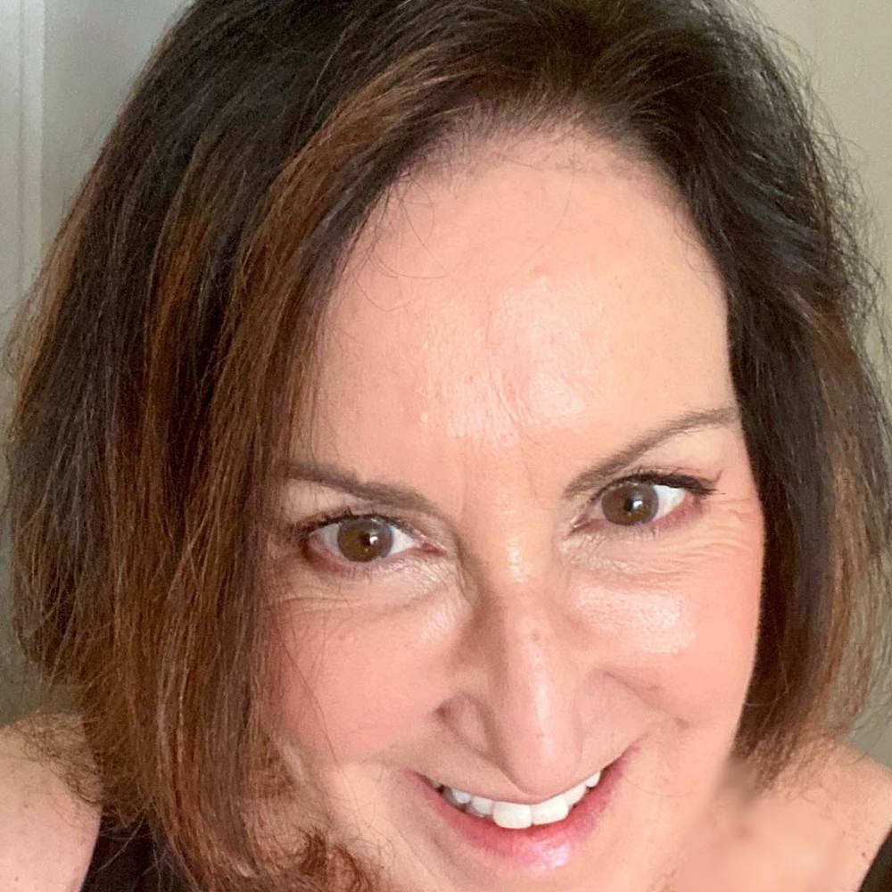 Meet your Posher, Bobbi